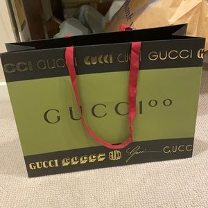 GUCCI paper bag with ribbon